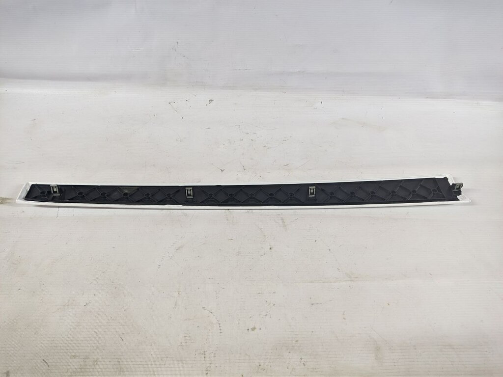 накладка панели приборов б/у - 1